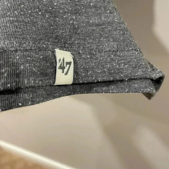 Detroit Redwings  Comfy T-Shirt - Picture 6 of 9